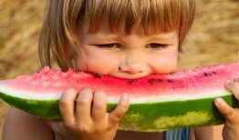 少女女孩吃瓜图片,揭秘女孩们的“吃瓜”日常