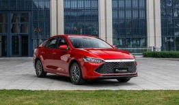 比亚迪秦吃瓜,新能源汽车市场的“吃瓜”焦点