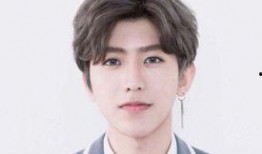 蔡徐坤各种吃瓜,瓜田里的明星成长记