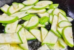 喝中药吃角瓜,喝中药巧搭角瓜，健康生活新体验