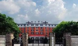 安徽铜陵学院吃瓜,校园“吃瓜”文化盛行，揭秘校园生活新风尚