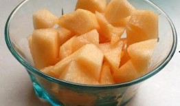 吃哈密瓜甜品,甜蜜诱惑，夏日清凉新体验