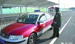 青岛出租车吃瓜,穿梭在瓜田里的“移动新闻站”