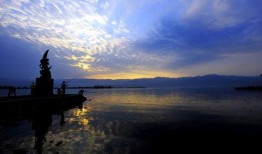 西昌邛海吃瓜,西昌吃瓜时光的悠闲之旅