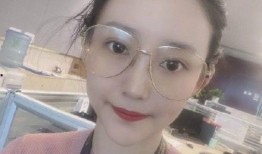 女高管吃瓜事件,职场女性形象与舆论的双重审视