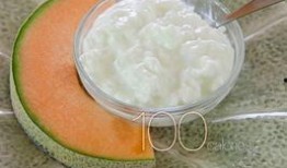 吃块哈密瓜,一尝哈密瓜，尽享瓜果飘香