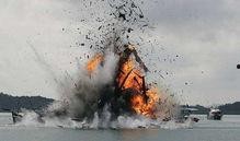 吃瓜渔船图,一网打尽夏日清凉与渔村风情